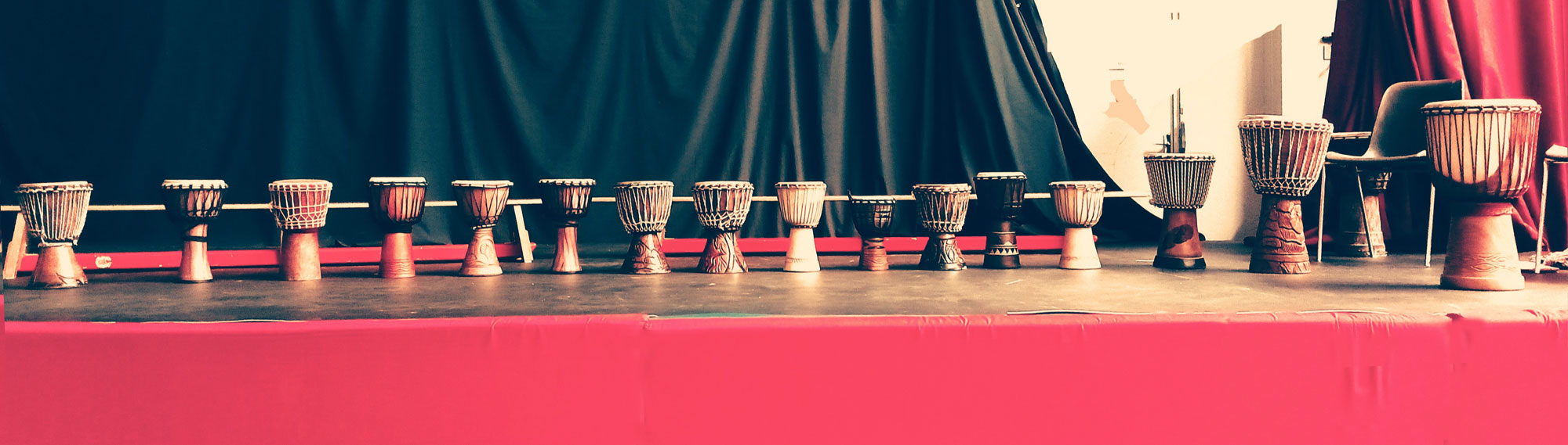Djembé en atelier de percussion